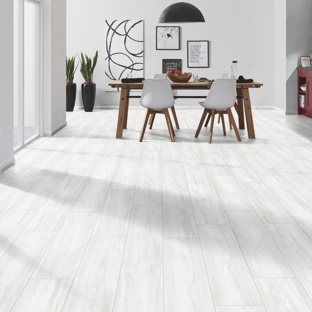Virgin Scandi Larch Laminate Flooring 10mm 